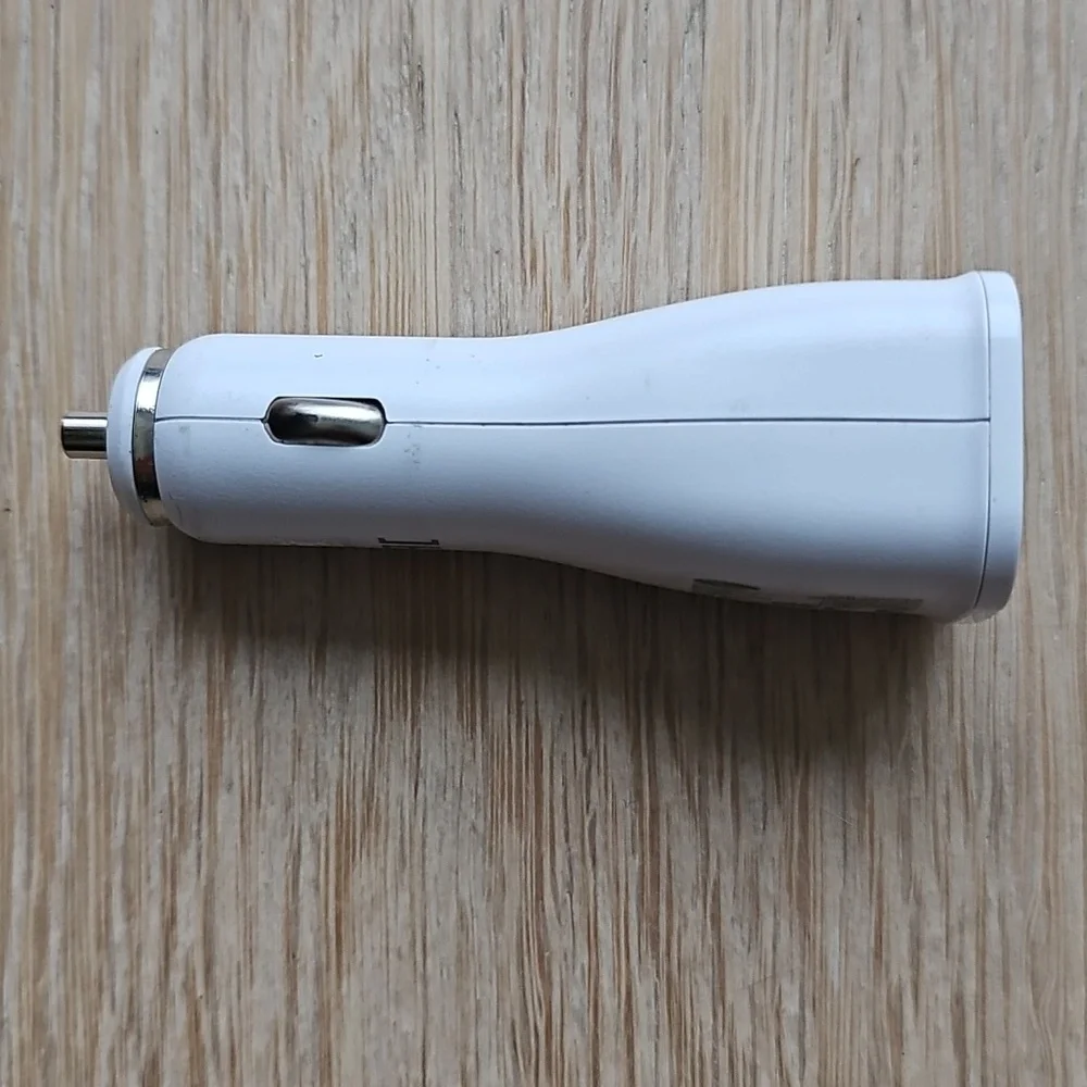 OEM Samsung White Car Charger with Adaptive Fast Charging